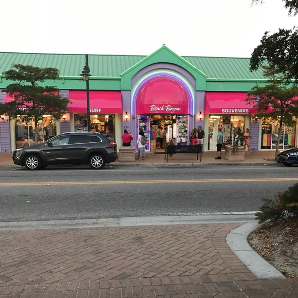 Meet your Posher, Izzy - Picture 1 of 1